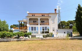 Apartments Dino 1355